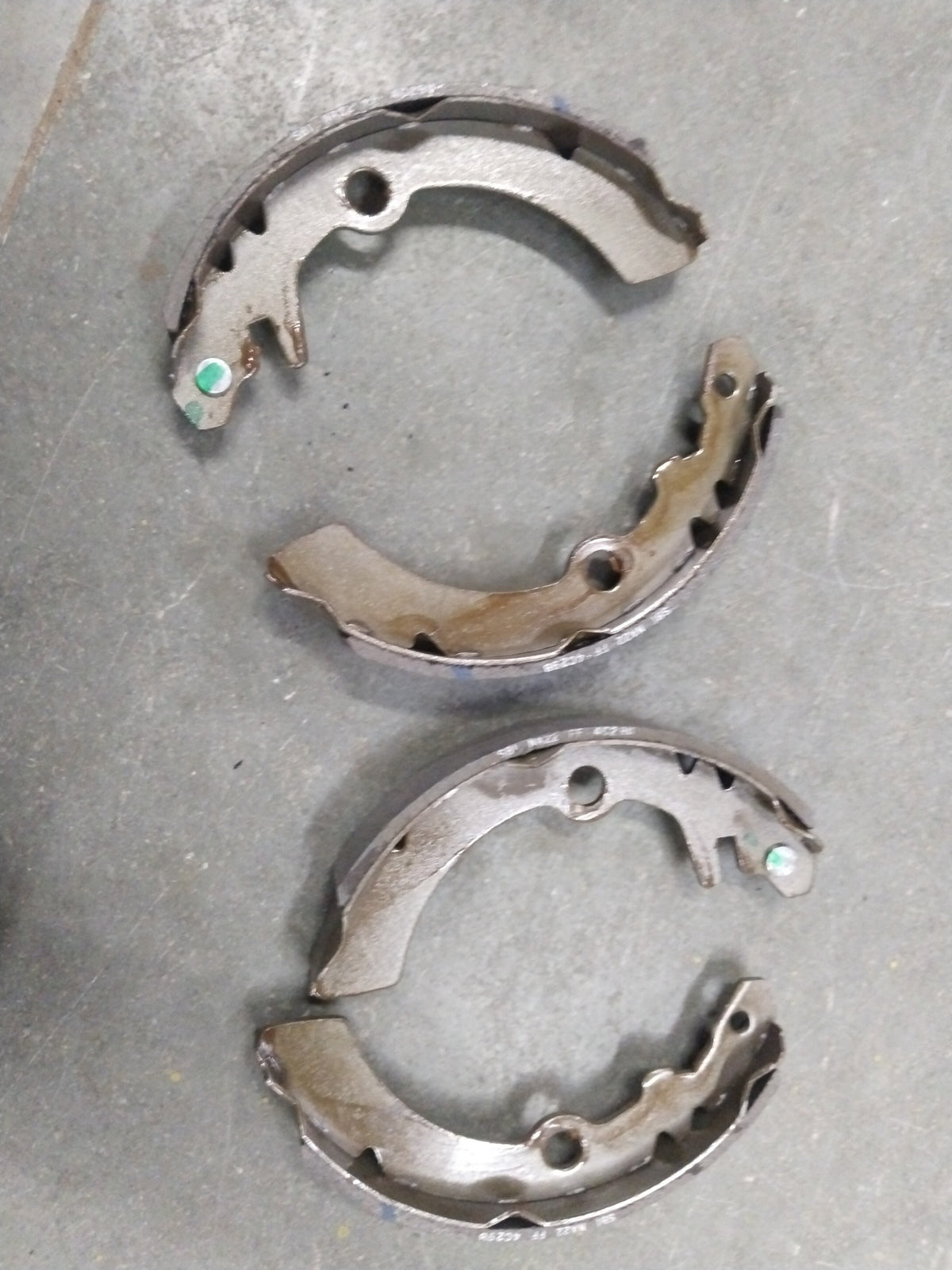 Rear brake shoe for Maruti Suzuki Alto 800 T1, Alto K10, Wagona R T1, Zen Estilo by CarTrends, showing the metal and friction surface.