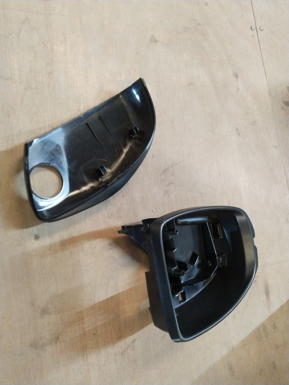 CarTrends HOUSING | HONDA AMAZE | LH | #76255TSVK01 76255TSVK01 - Back view