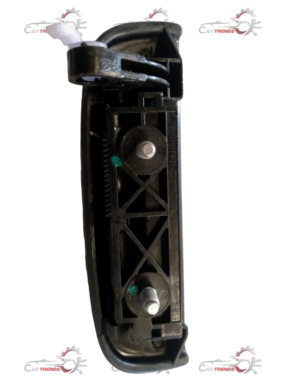 Maruti Suzuki outer right side door handle for WagonR 3rd Gen and Celerio 2nd Gen, petrol and CNG models, part #82801M69R005PK.