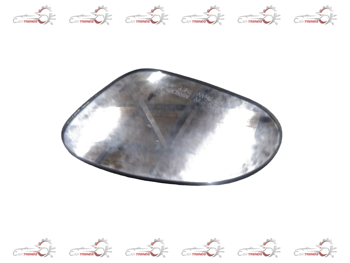 CarTrends glass mirror for Chevrolet Spark left side spare part, showing the reflective surface and mounting frame.