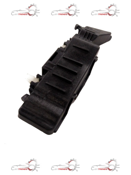 Hyundai Verna Fluidic upper front bumper mounting bracket from CarTrends, spare parts for vehicle repair and replacement.