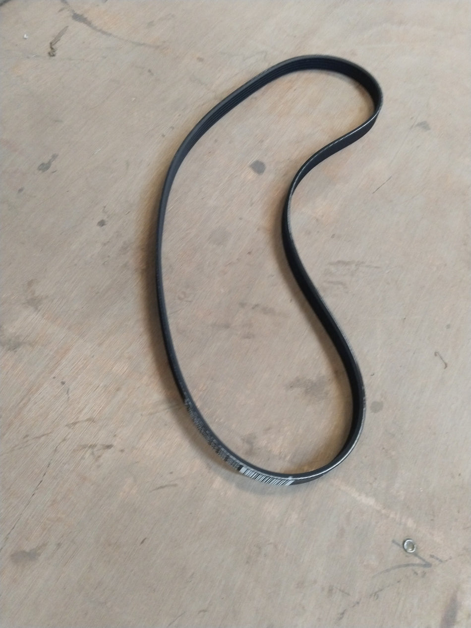 Hyundai ribbed belt V spare part showing a black rubber belt with ribbed surface and metal pulley in close-up.