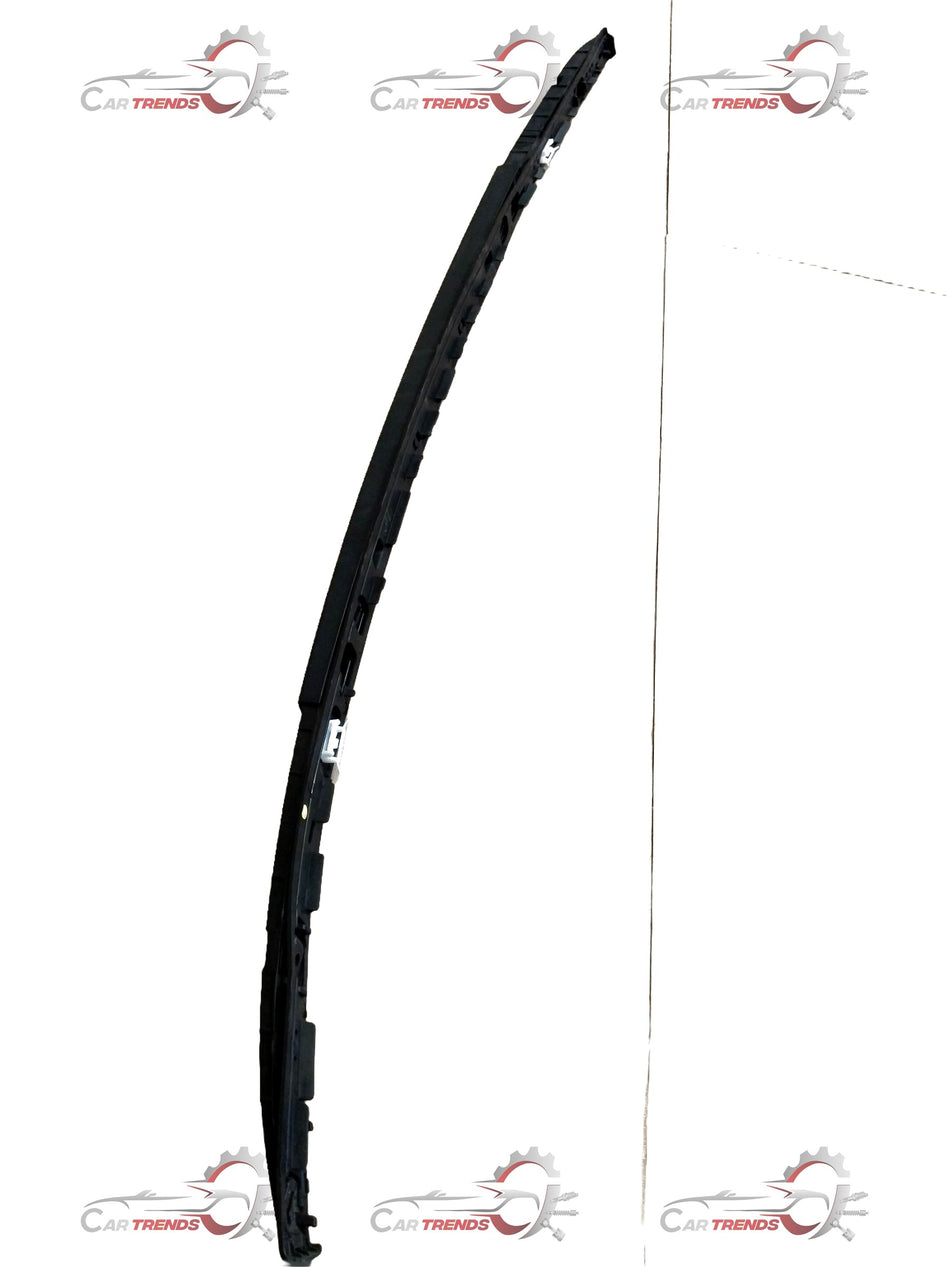 Hyundai I10 roof garnish in black, designed for Hyundai I10 models, part number 87280B4000, close-up view of the exterior trim.
