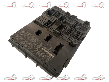 CarTrends INTELLIGENT POWER DISTRIBUTION MODULE | NISSAN MICRA | #284B71HA3A 284B71HA3A - Back view