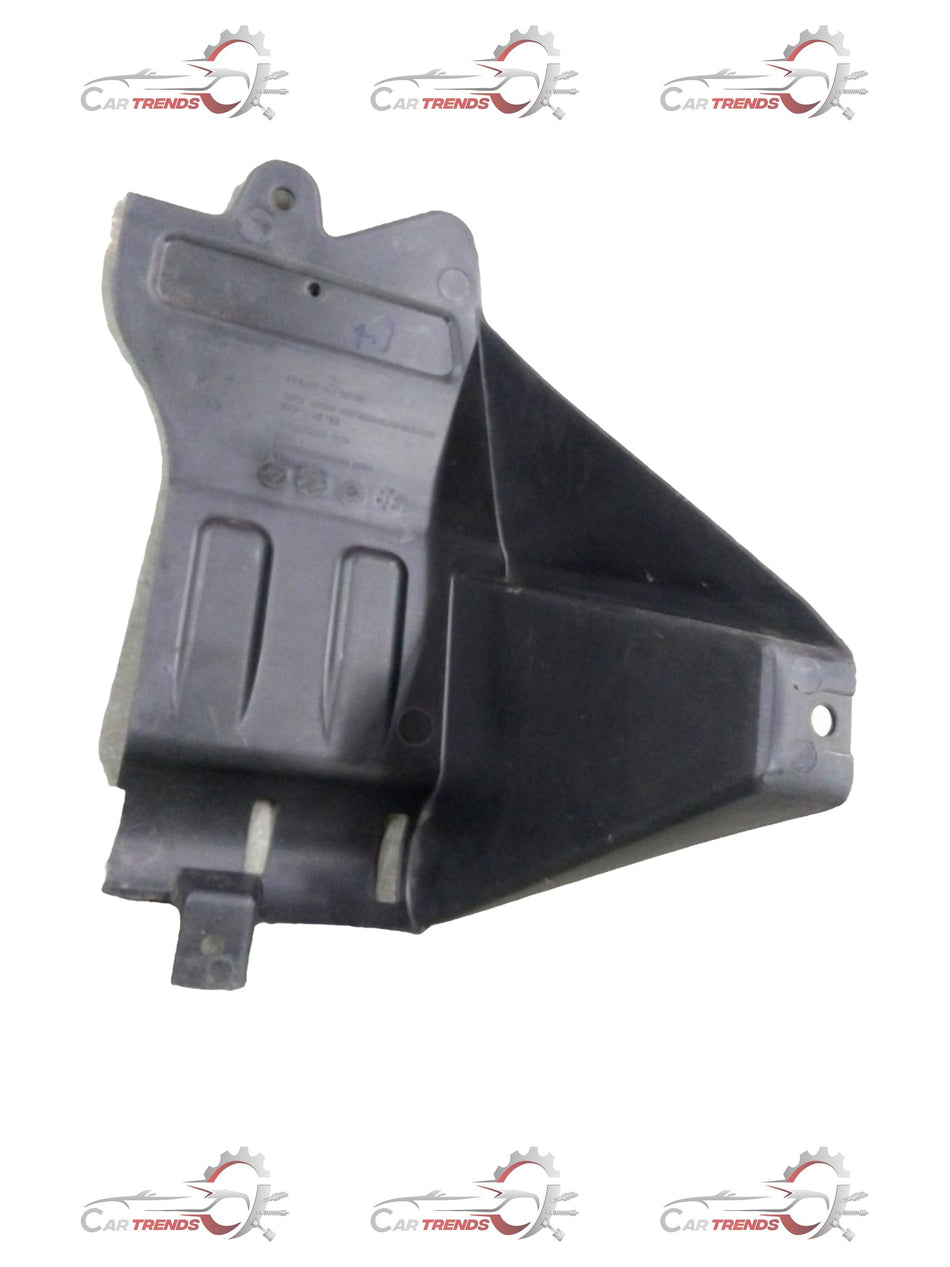 Chevrolet Enjoy shield oil pan from General Motors, left-hand side, showing the metal oil pan with mounting points.