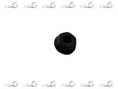 General Motors nut engine mount for Chevrolet Beat, showing the metal component with mounting points and rubber insulation.