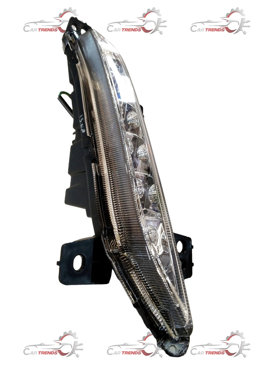 Mahindra DRL right headlight assembly with model number #1701CAA00451N, designed for Mahindra vehicles.