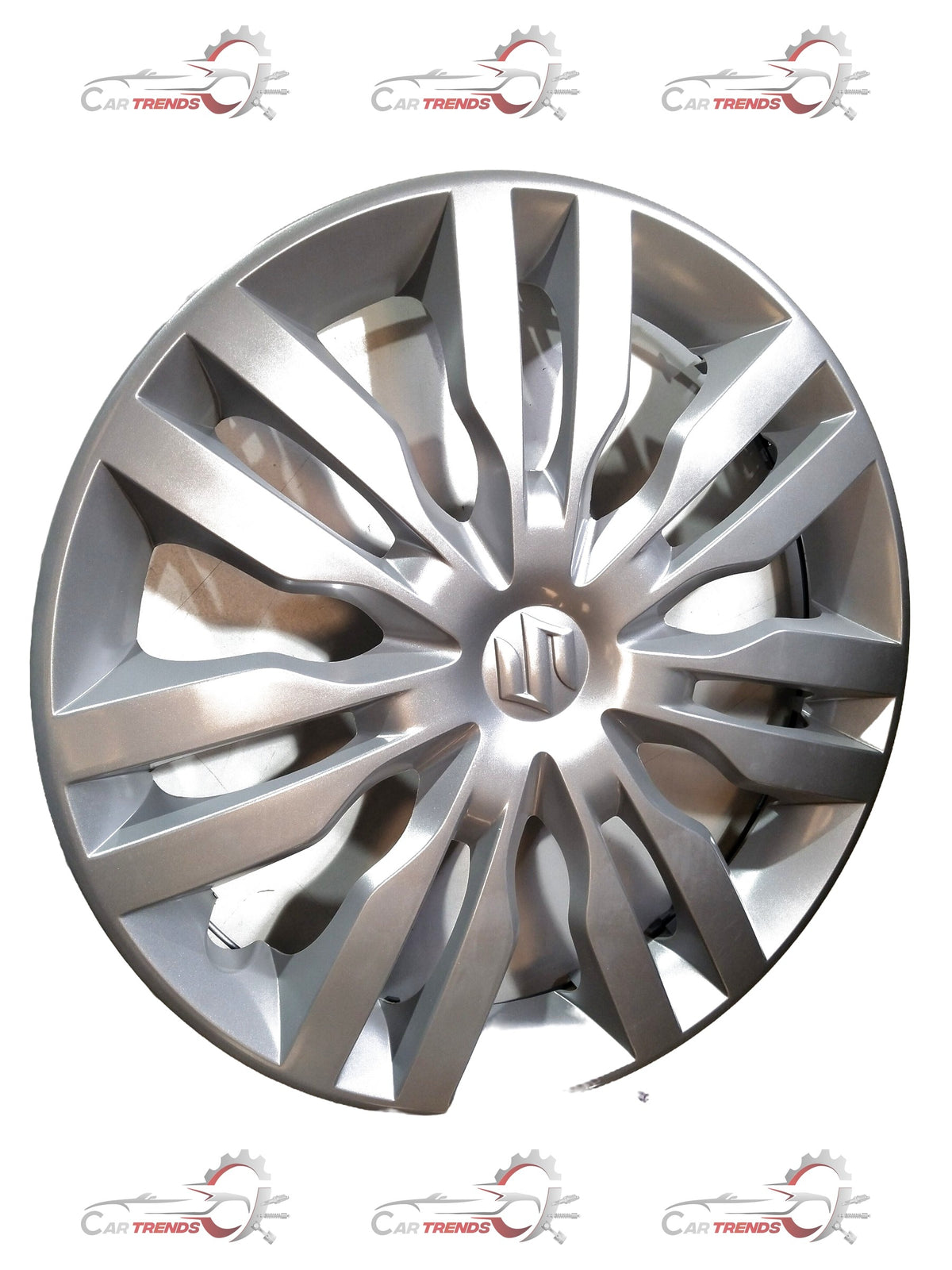 Maruti Suzuki Swift 3rd Gen silver wheel cover #43250M55R0027N on a car wheel, showcasing a stylish protective accessory.