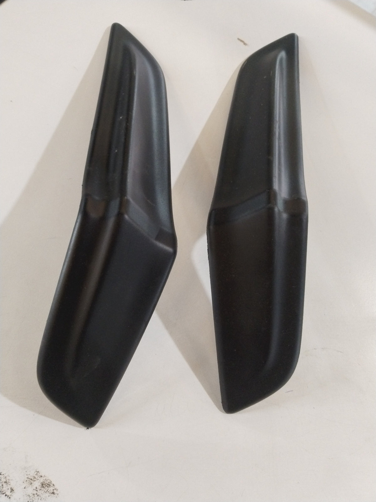CarTrends KIT CORNER MOLDING | JAZZ | REAR | #08P03T5A701D 08P03T5A701D - Back view