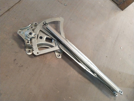 TOYOTA REGULATOR SUB ASSEMBLY | TOYOTA HILUX/FORTUNER | #698010K040 698010K040 - Back view