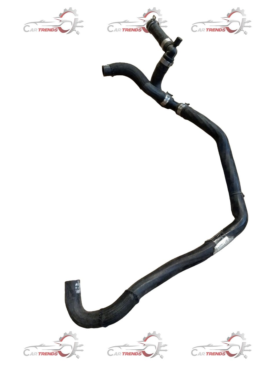 Nissan heater radiator pipe, compatible with Renault vehicles, showing a metal pipe with connector fittings in close-up image.