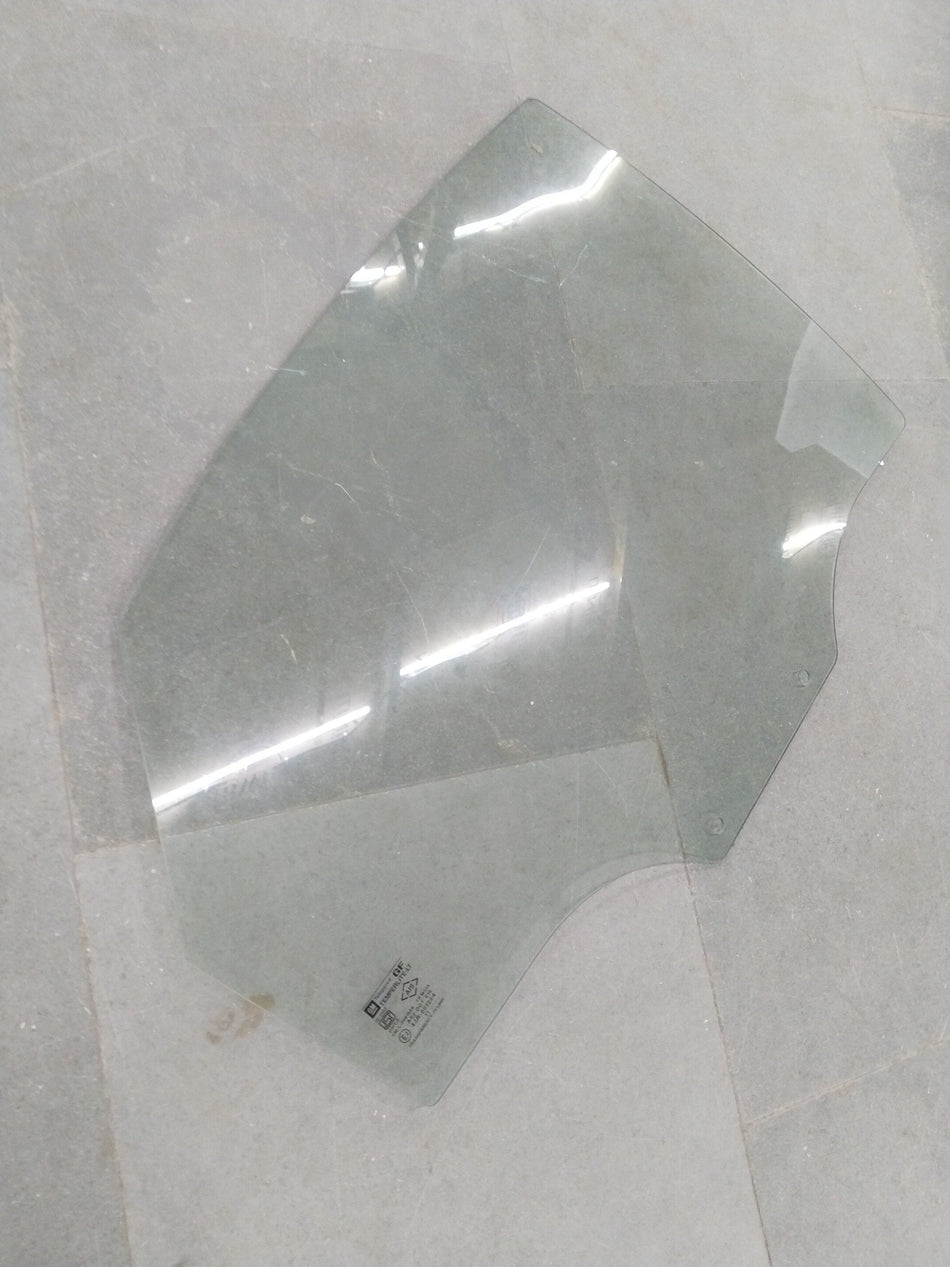 Rear right glass assembly door for Chevrolet Optra, shown in the image, compatible with General Motors vehicles.