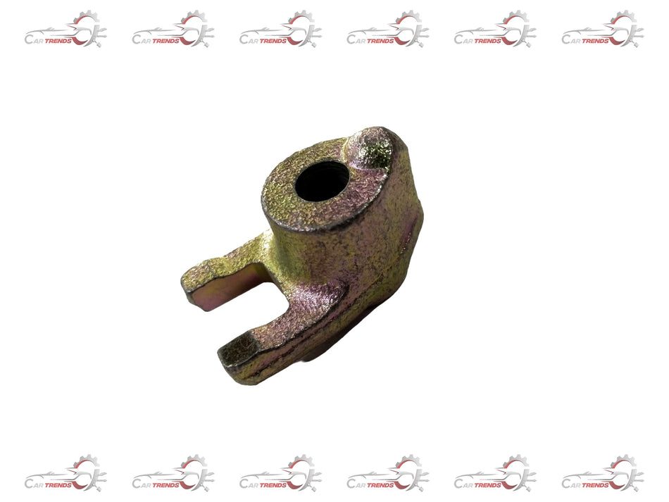 General Motors CLAMP INJECTOR G 2 for Chevrolet Tavera, close-up of the injector clamp and part number T28284339.