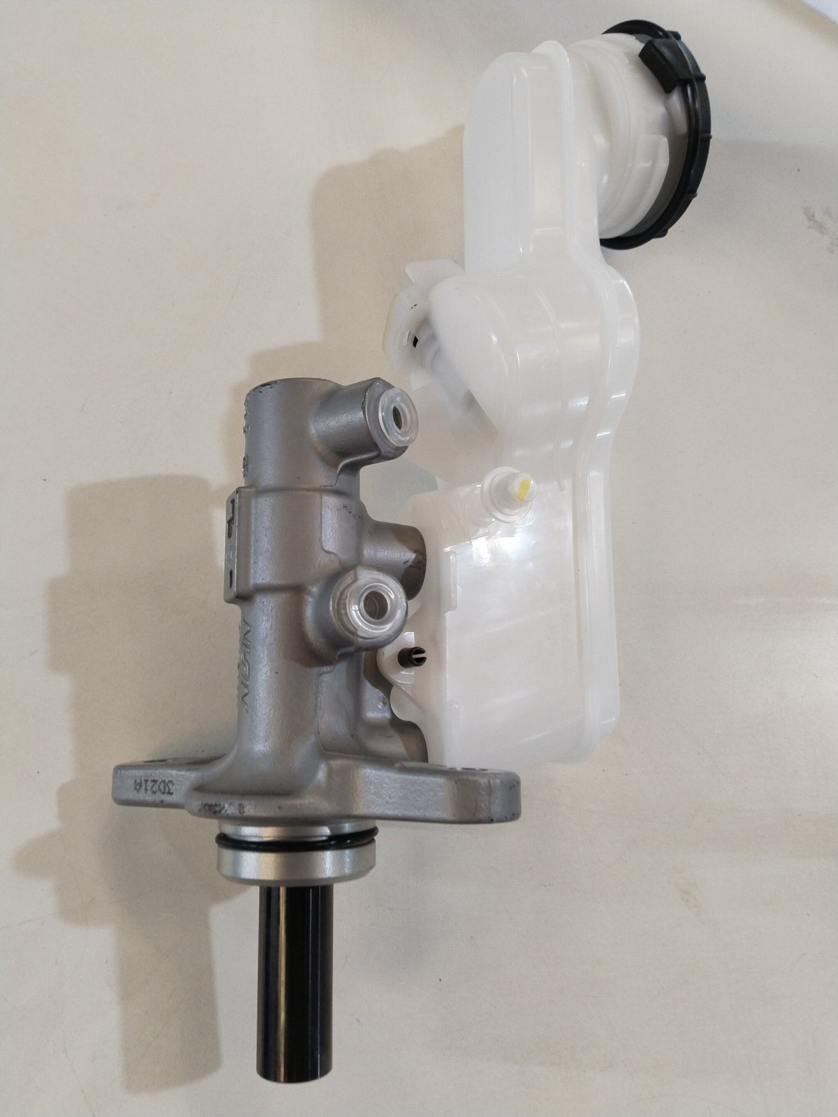 CarTrends MASTER CYLINDER | CIVIC | #46100TG2T51 46100TG2T51 - Back view