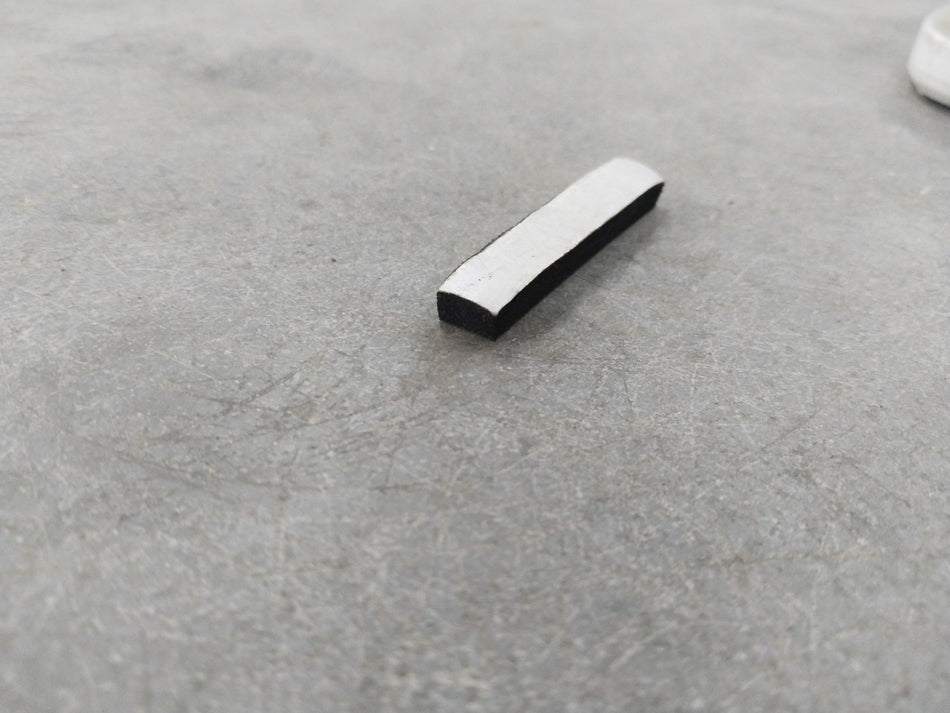 CarTrends radiator seal for Chevrolet Aveo, spare part showing a black rubber gasket for engine cooling system.