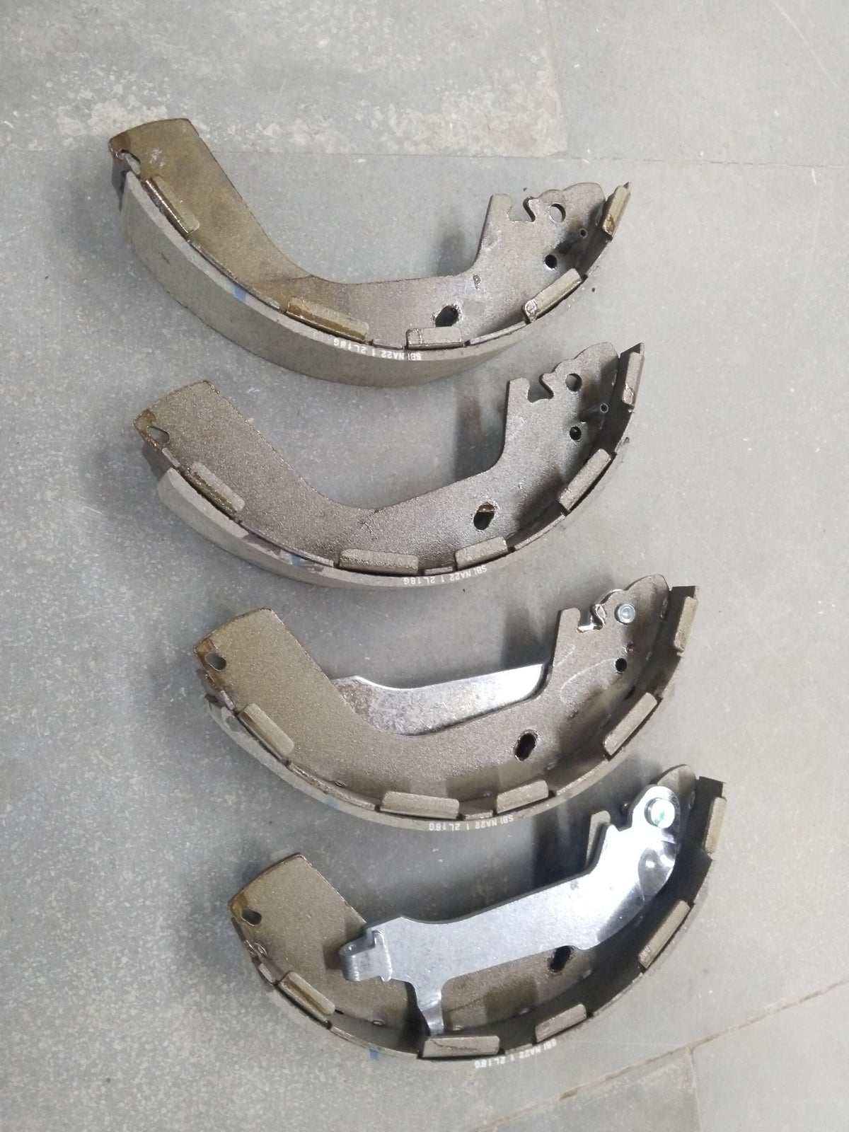 Hyundai Tucson front brake pad from CarTrends, model T3, part #SP1844, showing the new brake pad with metal backing and friction surface.