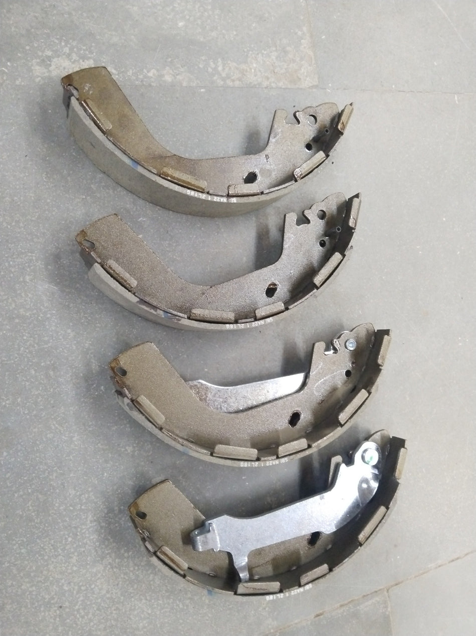 Hyundai Tucson front brake pad from CarTrends, model T3, part #SP1844, showing the new brake pad with metal backing and friction surface.