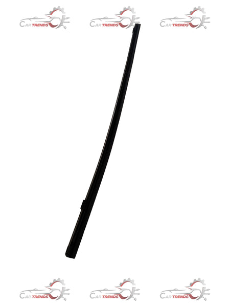 Hyundai rubber assembly wiper blade for I10, I20, Creta, Verna models, showing the black rubber blade and mounting mechanism.