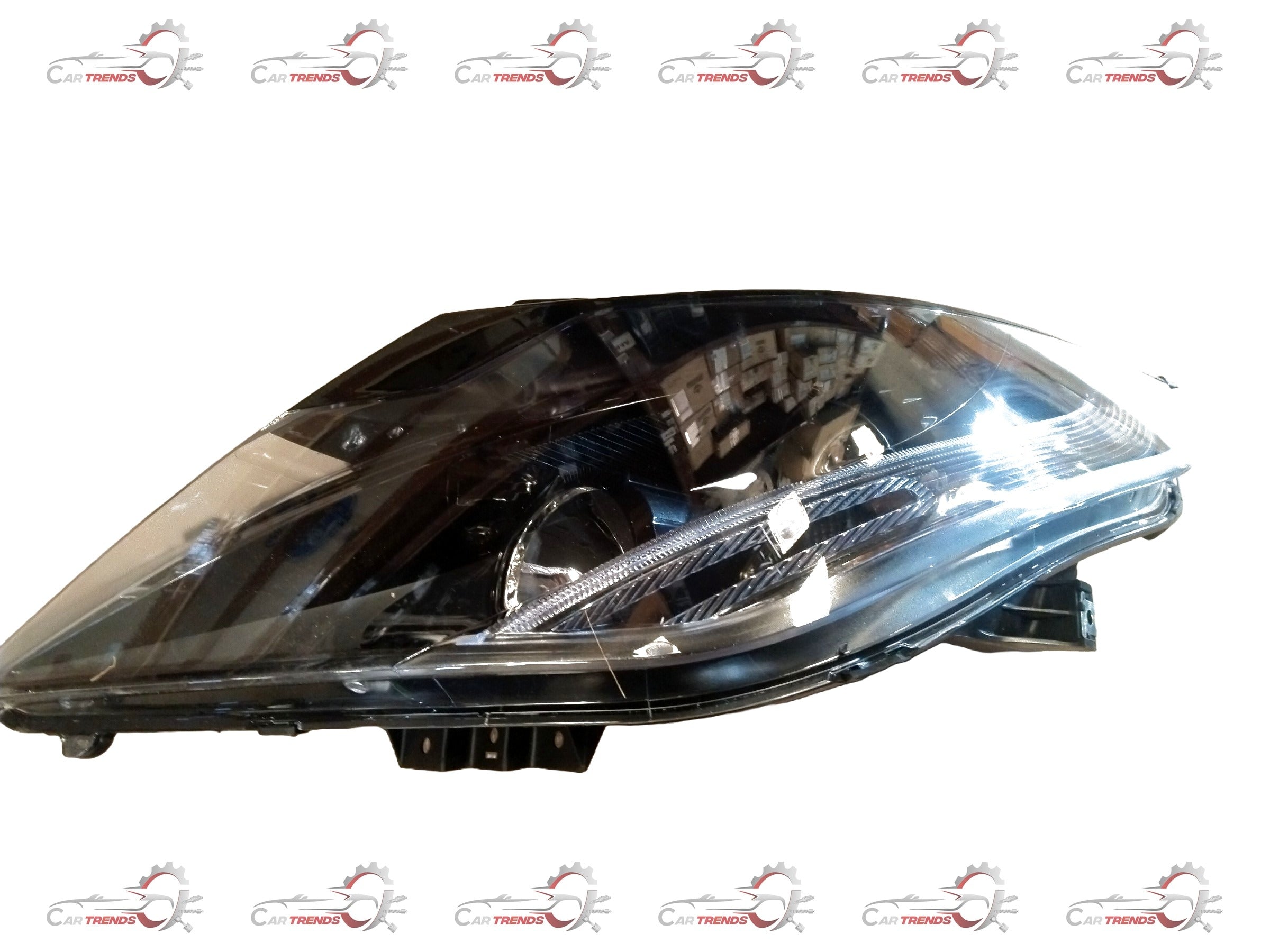 CarTrends 287054400133-head-lamp-tata-hexa-left-side 287054400133 - Back view