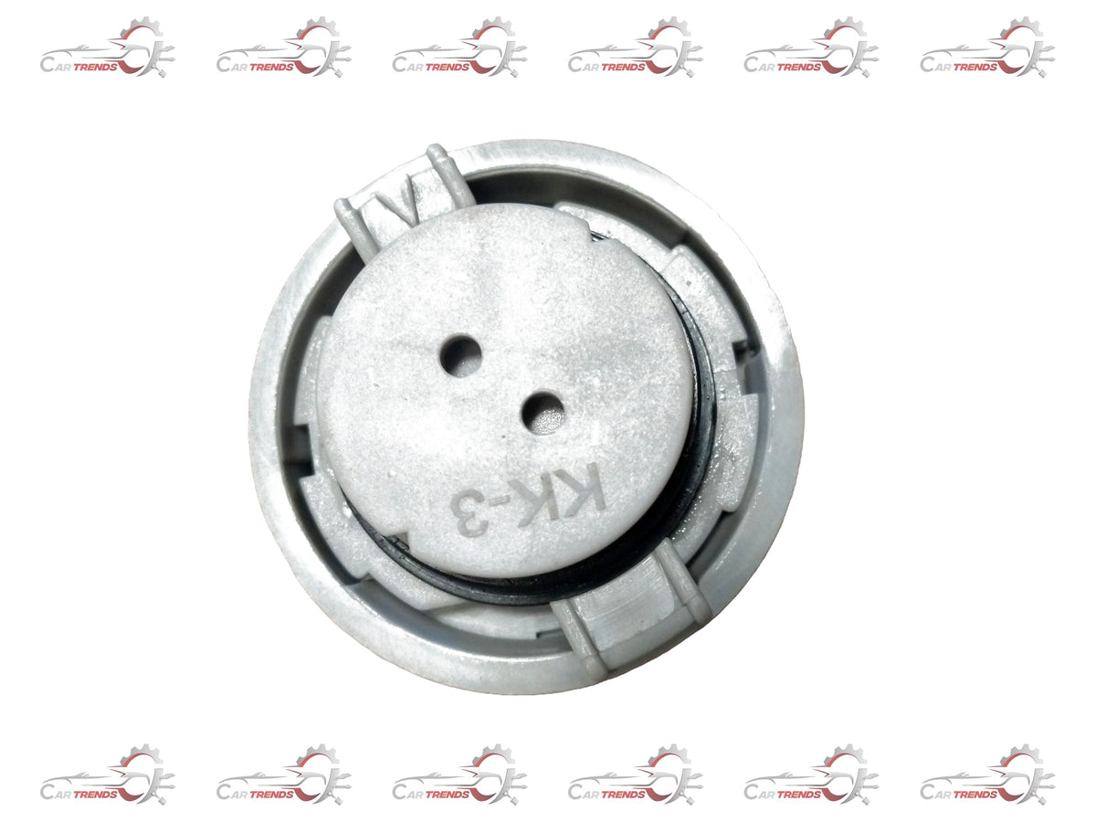 Maruti Suzuki master cylinder reservoir cap for vehicle brake system, made of durable plastic with a secure fitting.