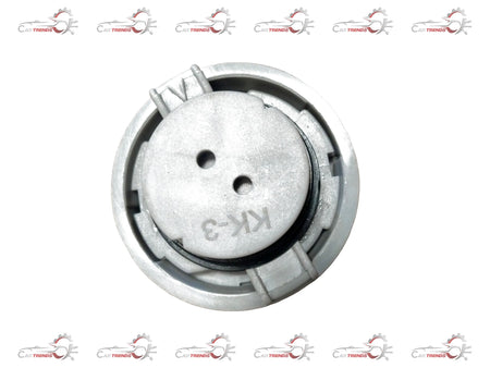 Maruti Suzuki master cylinder reservoir cap for vehicle brake system, made of durable plastic with a secure fitting.