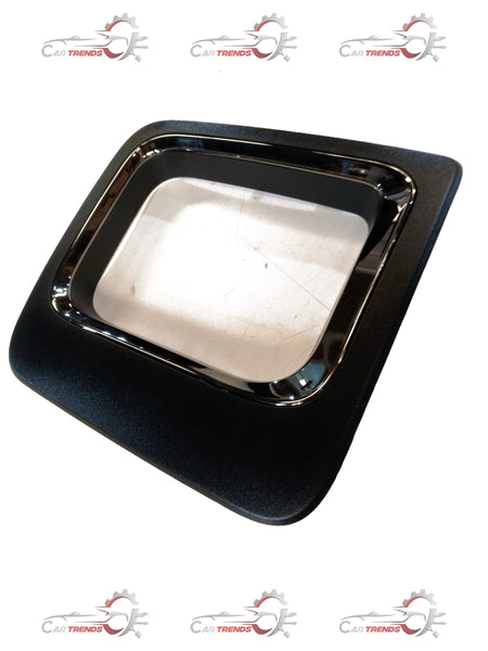 CarTrends BEZEL ASSEMBLY FOG LAMP | SCORPIO/BOLERO/THAR/XUV700 | RH | #2302AU300010N 2302AU300010N - Back view