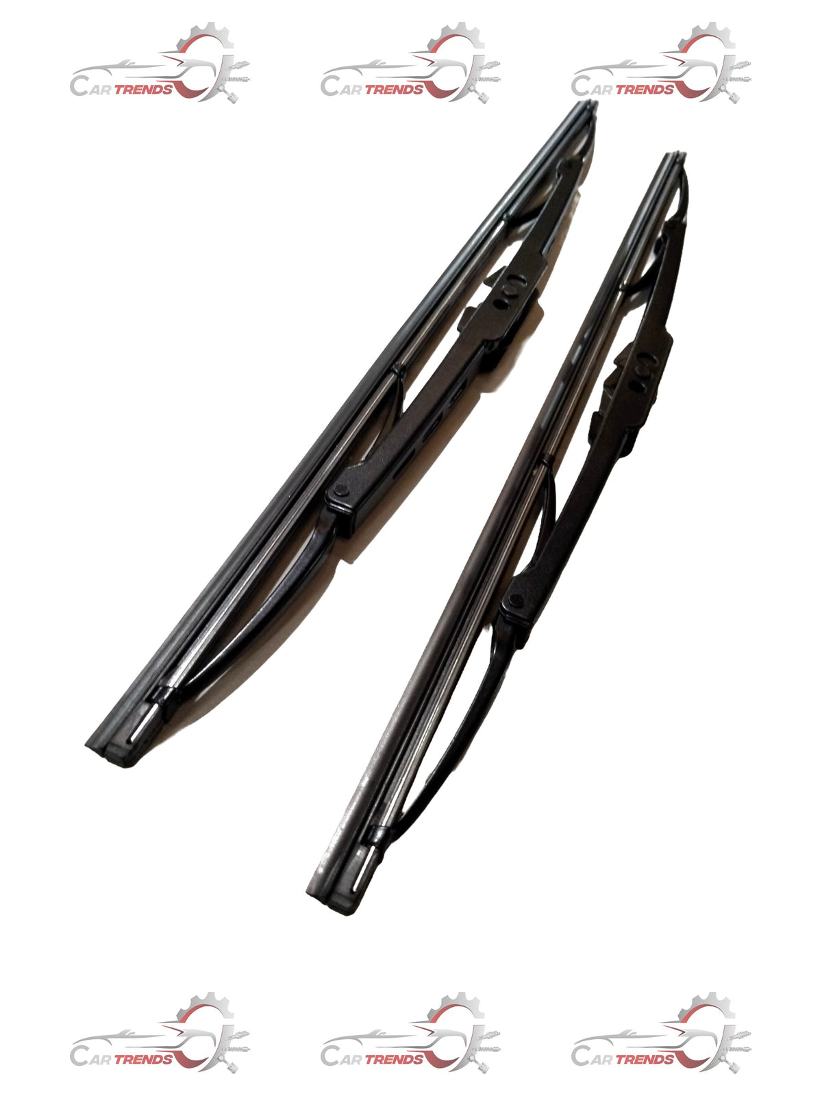 CARTRENDS 18-inch wiper blade for all cars, showing the black rubber blade and metal frame on a vehicle windshield.