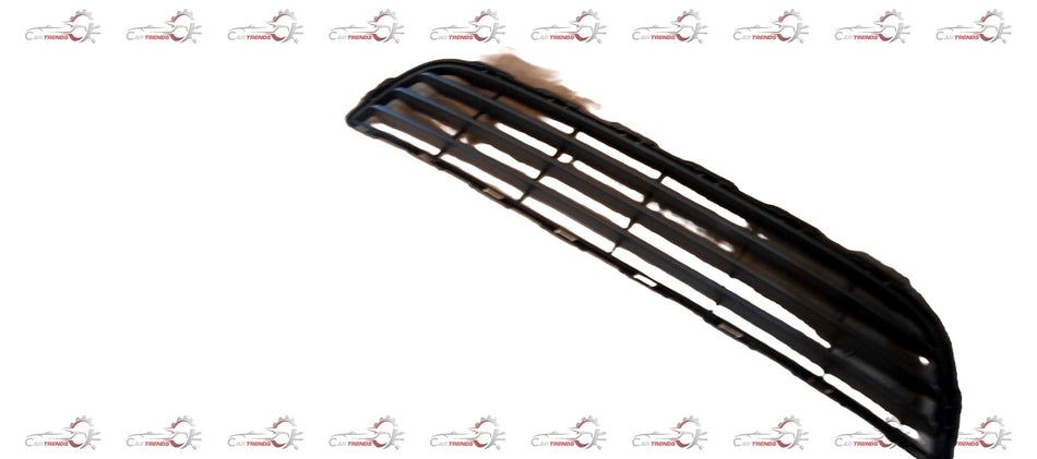 Maruti CarTrends radiator grille for Swift, showing the black and chrome front grille with mounting details.