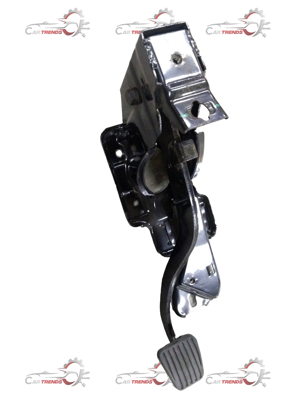 General Motors brake and accelerator pedal assembly for Chevrolet Sail, showing metal pedal components and mounting hardware.