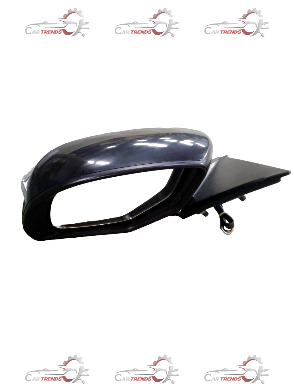 CarTrends Swift Type 3 left-hand side outside rear view mirror with five-wire indicator for car, close-up view of mirror assembly.