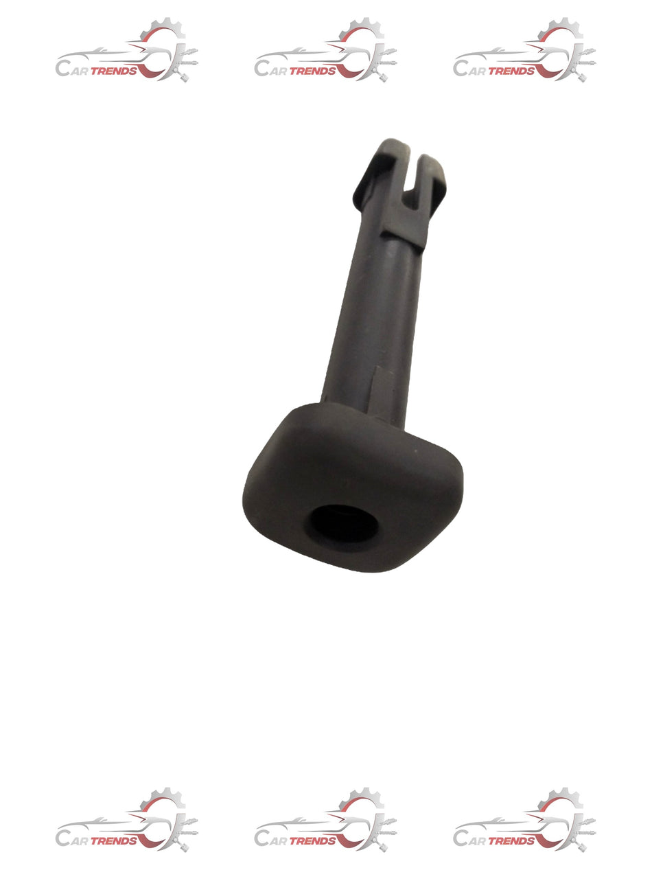 CarTrends expansion valve for Beat, Sail, Cruze, and Aveo vehicles, shown in a close-up image.