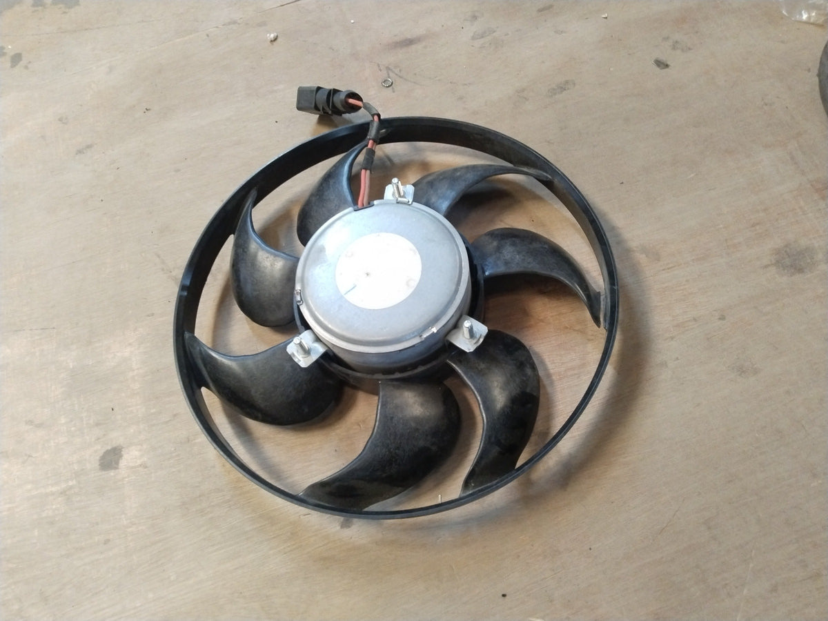 Volkswagen electric fan for Golf and Jetta models, part number 1K0959455ET, showing the compact cooling fan assembly.