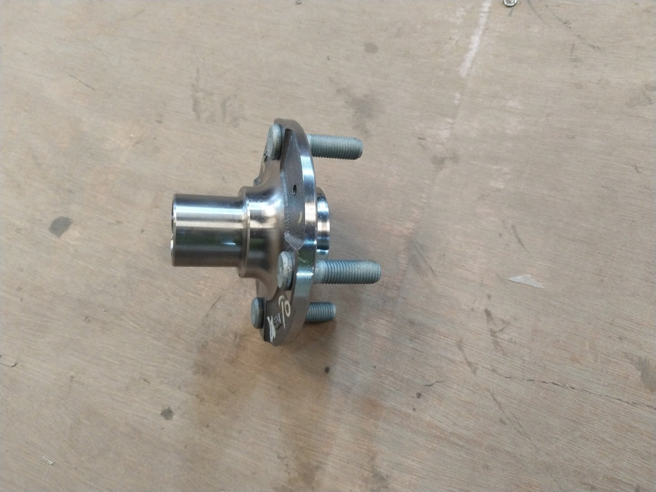 Hyundai front wheel hub for Aura, Grand i10, Santro, i20, Verna, Xcent from CarTrends, showing the metal hub component.