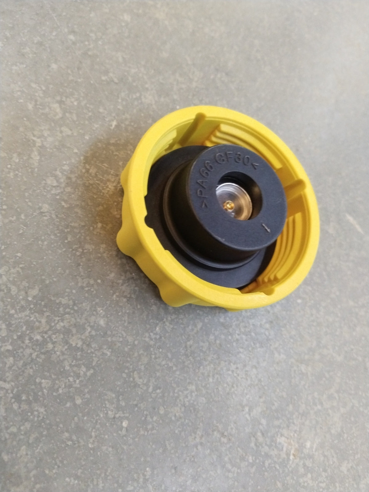 CarTrends Coolant Bottle Cap Figo/Fiesta | All Models | All Variant | #XS6Z8100A XS6Z8100A - Back view