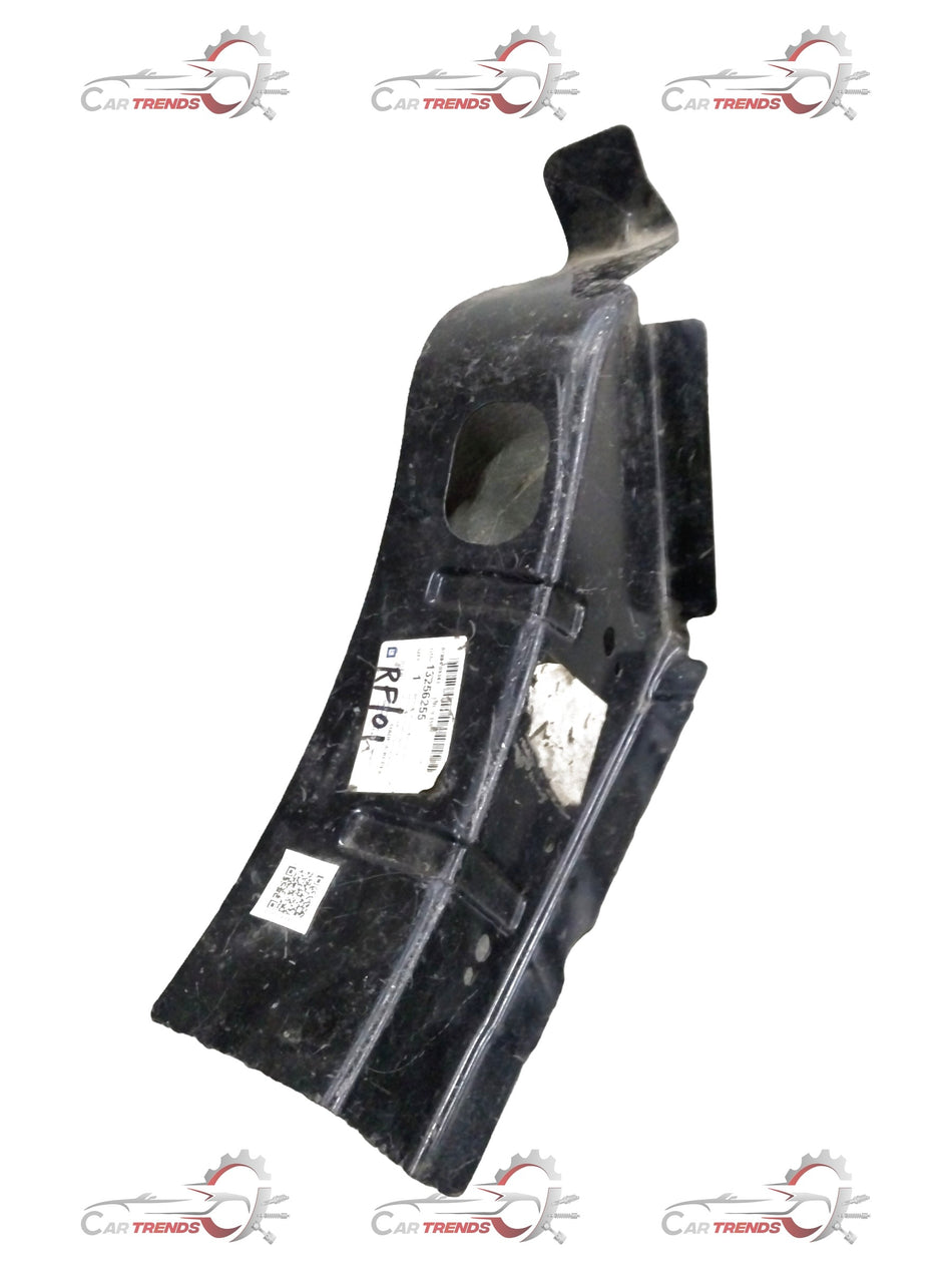 Front right wheel housing panel brace for Chevrolet Cruze, made by General Motors, shown in the image.