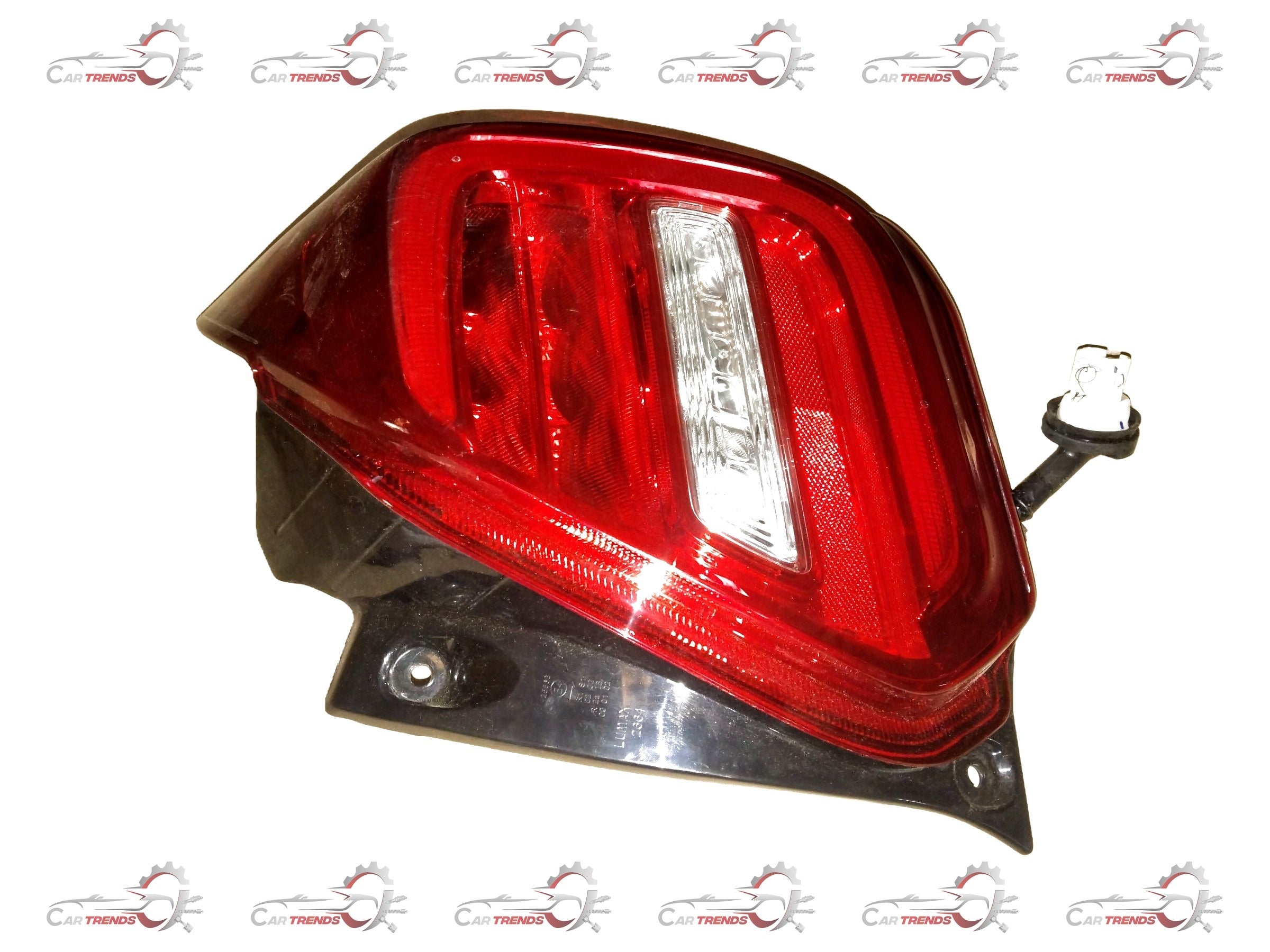 CarTrends LAMP UNIT RR COMB RH 35650M55RA0 35650M55RA0 - Back view