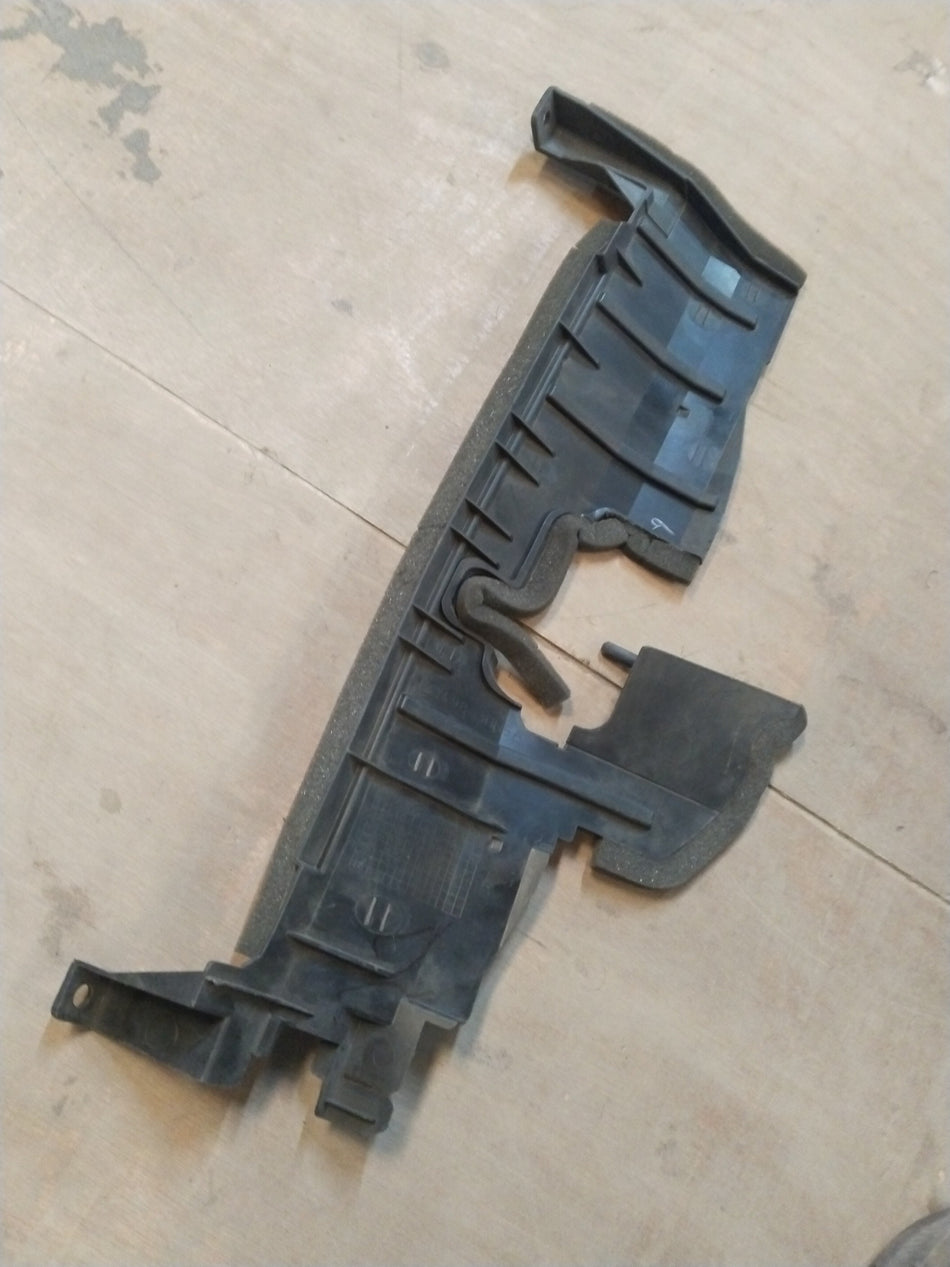 CarTrends RADIATOR SIDE SEAL | NISSAN SUNNY | RH | #214983HN5A 214983HN5A - Back view