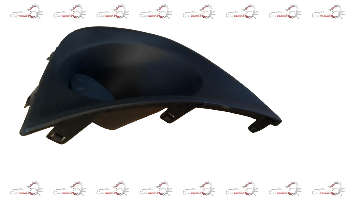 Maruti Suzuki Wagon R front right fog lamp bezel, high-quality replacement part with clear plastic cover and mounting details.