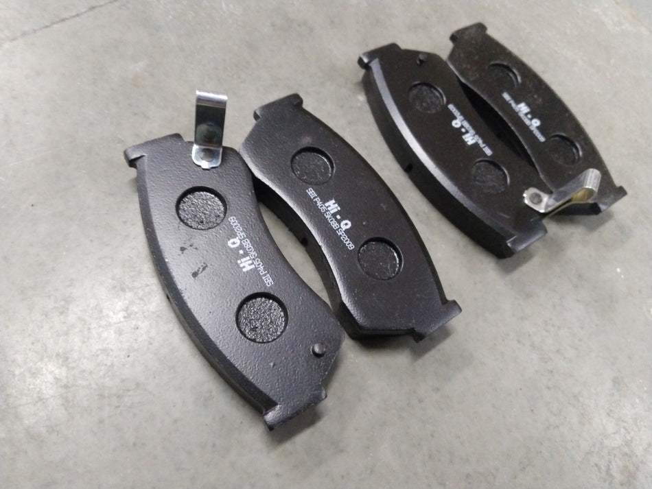 Front brake pad for Ace, Indica, Ace Magic, or Esteem by CarTrends, showing the new brake pad with detailed friction surface.