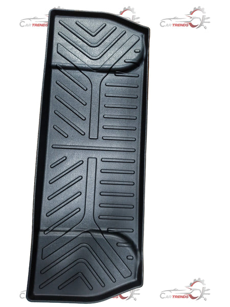 Gfx SCORPIO N ( 7 STR ) CAPTAIN SEAT ( 6 STR )  GLLM-072A - Back view