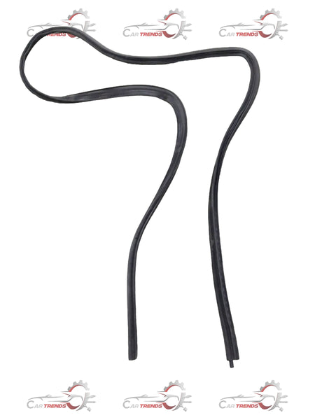 Weatherstrip compartment lid for Chevrolet Corsa, OEM part from General Motors, showing the rubber seal and lid edge.