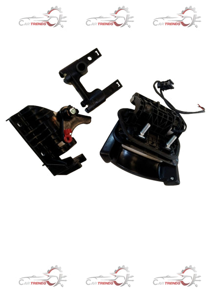 CarTrends passive keyless entry door handle for XUV500 front right outer, shown in the image.