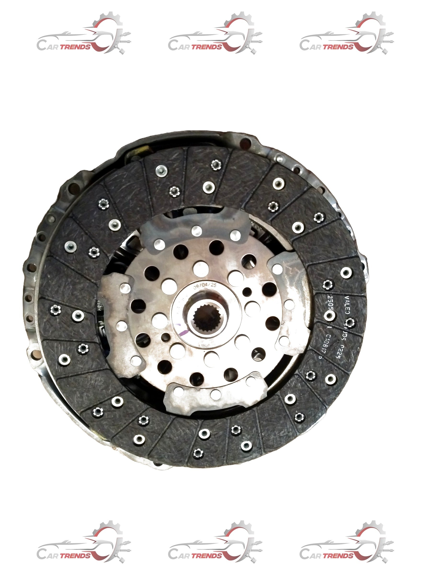 Mahindra clutch cover and disc assembly for Bolero, Scorpio, Thar, Xylo vehicles showing the clutch components.