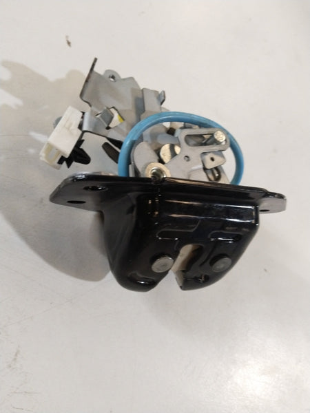 CarTrends LOCK LIFT | NISSAN | #905021HM1A 905021HM1A - Left view