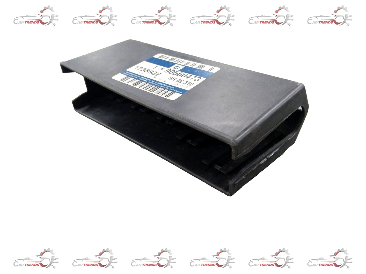 General Motors Chevrolet Astra relay box spare part, compact black electrical component for vehicle wiring system.