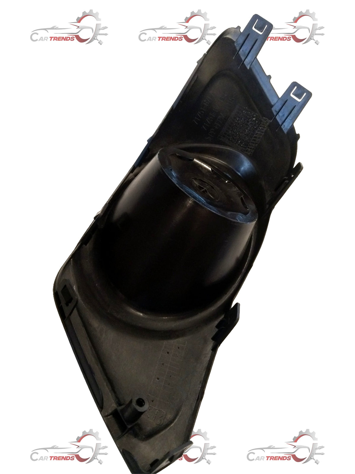 Maruti Suzuki Wagon R front right bezel fog lamp assembly, original part with clear lens and mounting brackets.