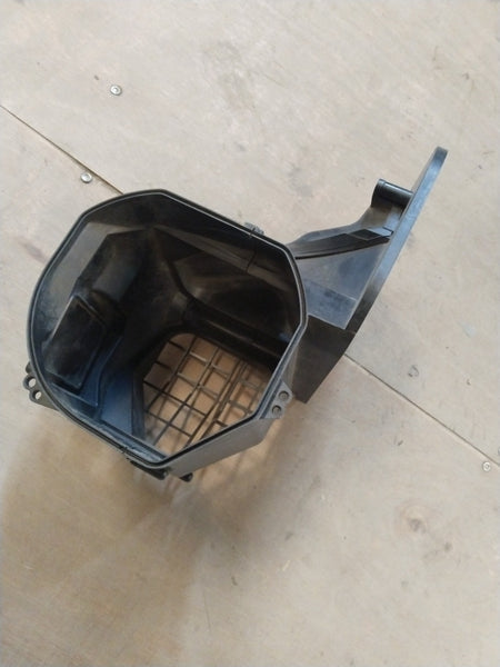 CarTrends CASE AIR INTAKE | NISSAN MICRA | #272361HD0E 272361HD0E - Left view