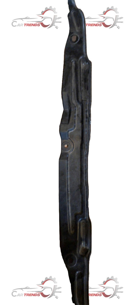 Hyundai insulator fender RH 84142B4000, close-up of the black plastic fender insulator for Hyundai vehicles.