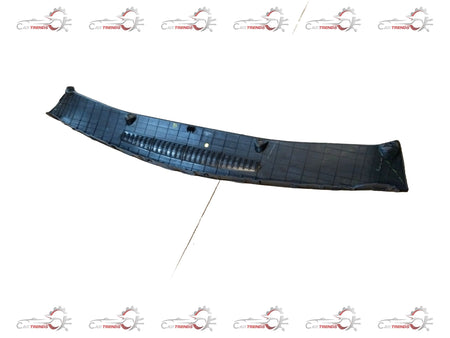 Hyundai i20 upper radiator grille cover from CarTrends, spare part with product code 863661J000, shown in the image.