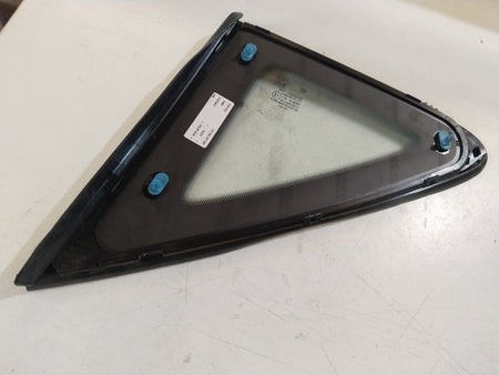Volkswagen side window for Polo, Vento, Taigun, Virtus models, showing the car's side window with clear glass and frame details.